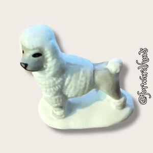 Vintage Lemax White Poodle Figurine – Charming and Collectible